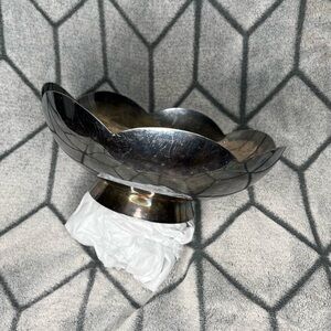 Vintage Fisher Dublin Silverplate Scalloped Bowl K33 B1
